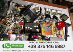 IN REGALO: SGOMBERO 10 COLLI DI MATERIALE ARCADE VIDEOGIOCHI DISMESSO